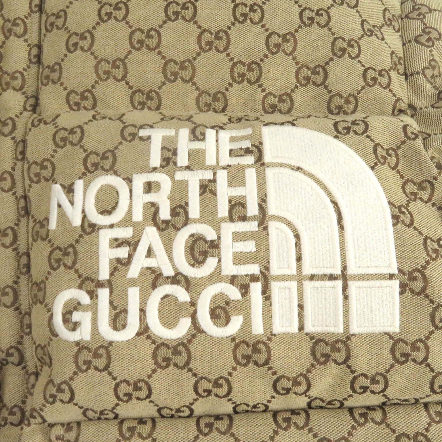 極美品□GUCCI グッチ THE NORTH FACE ザ・ノースフェイス 657012 GG総柄 ロゴエンブロイダリー ダウンジャケット ベージュ  M イタリア製 正規品 メンズ - メルカリ