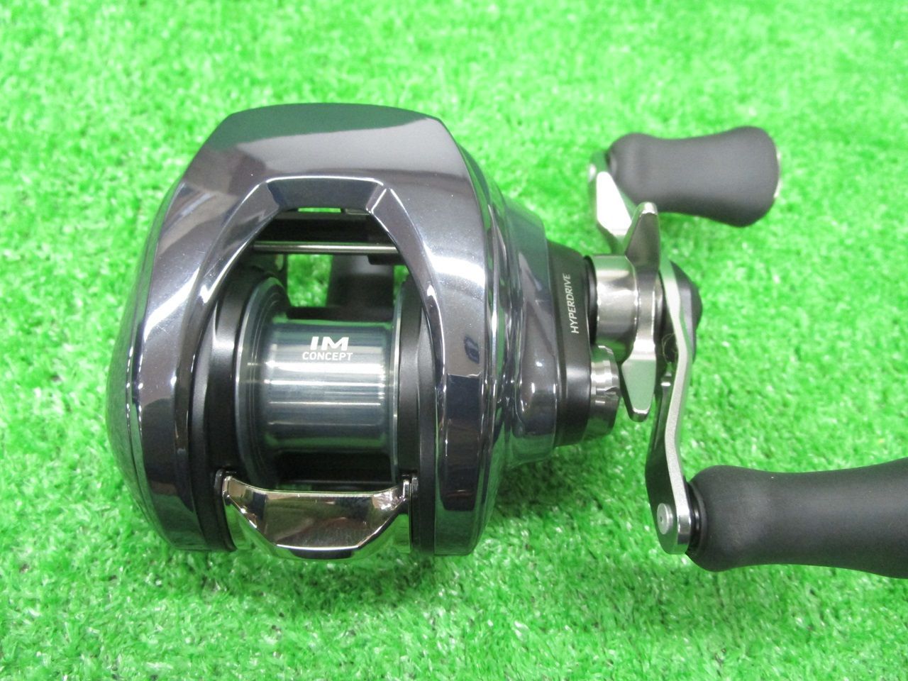  ダイワ 24 IM Z TW 200 H-C 右ハンドル 併売 ベイトリール(ルアー用) リール