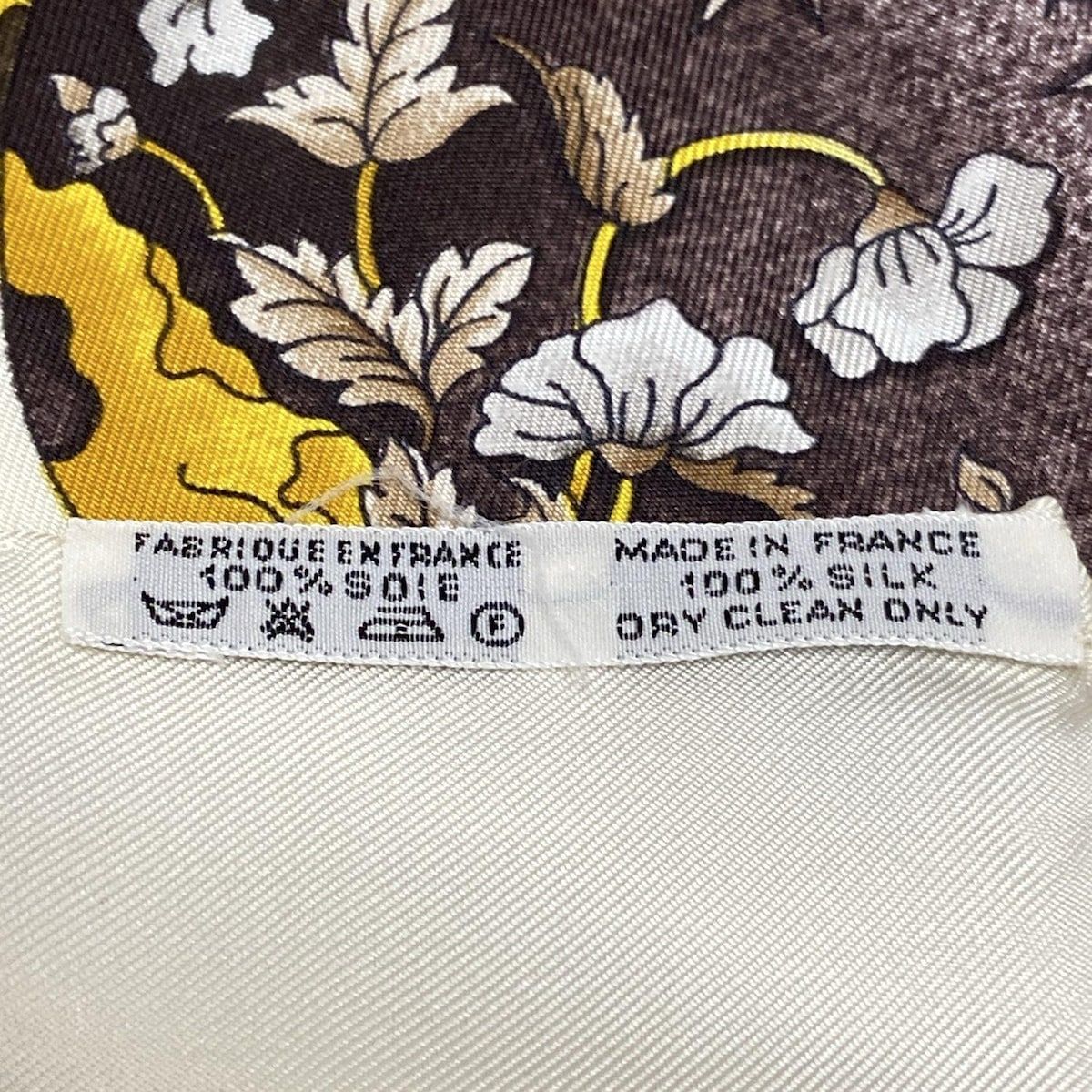 HERMES(エルメス) スカーフ カレ90 アイボリー×ブラウン×マルチ