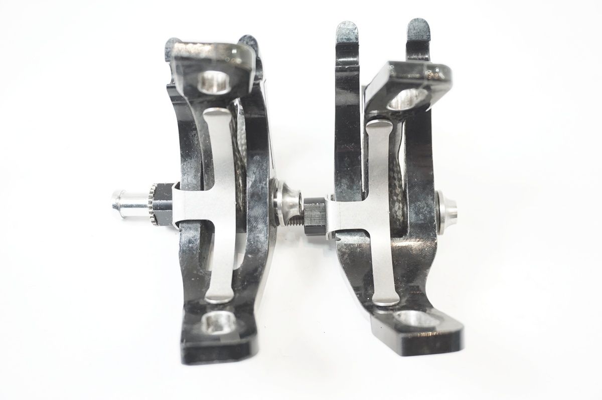 AX-LIGHTNESS カーボン