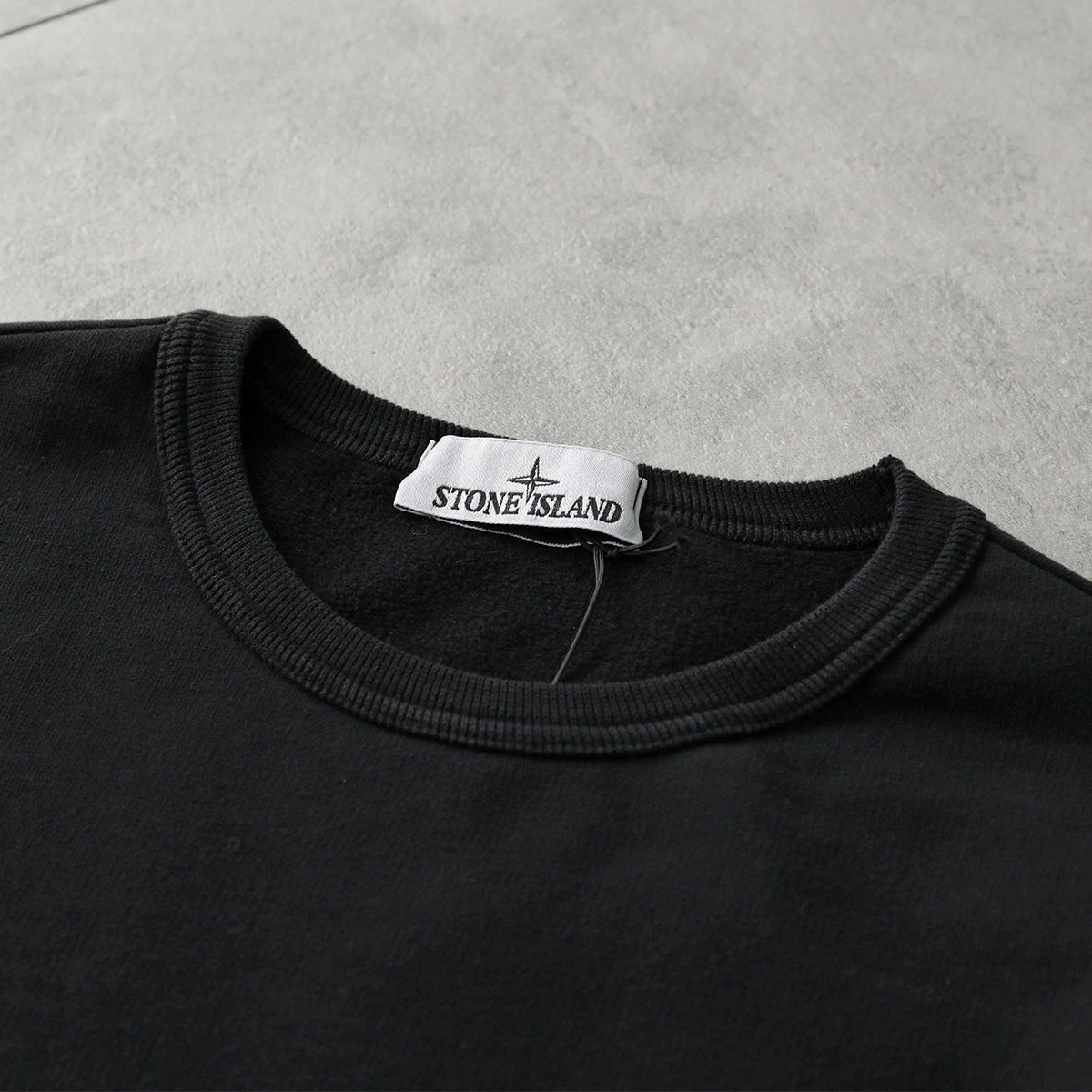 42 STONE ISLAND ストーンアイランド 811563920 V0029 ブラック