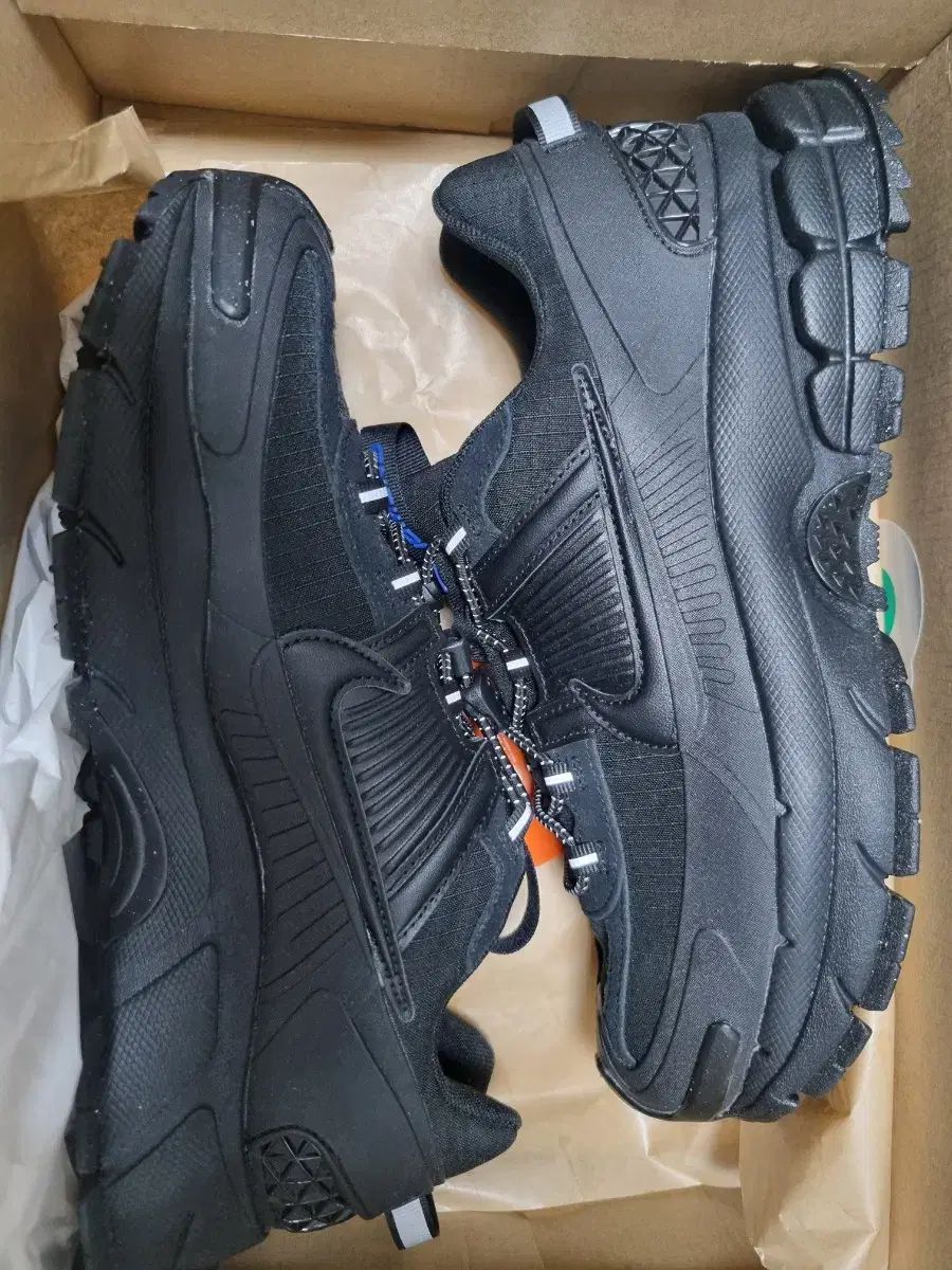 NIKE ナイキ ボモーム M 265