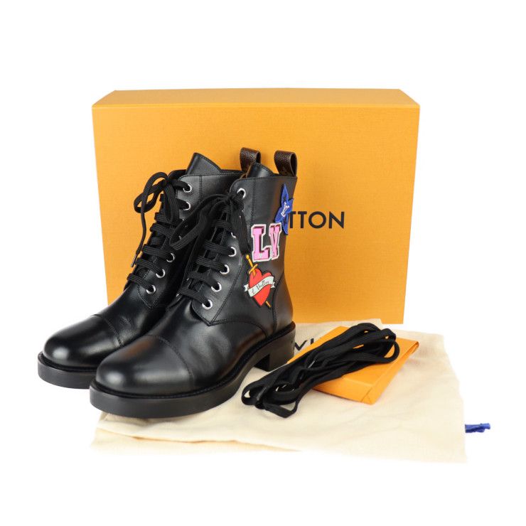 即完売品】 ルイヴィトン ブラックハート レンジャー ショート