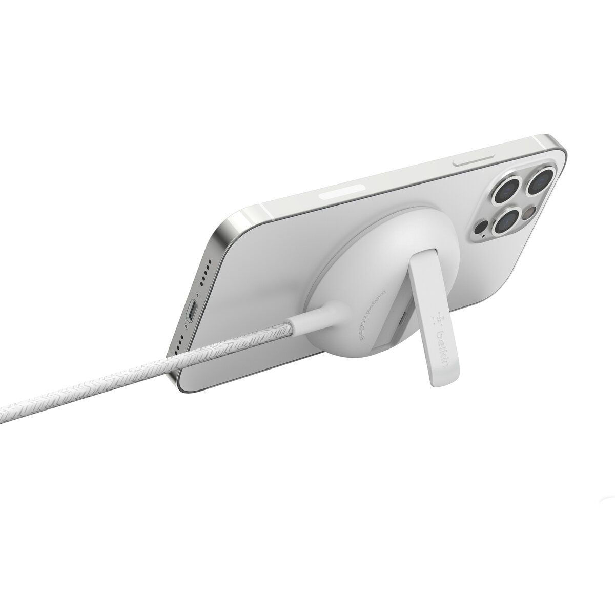 コストコ直送品 Belkin BoostCharge PRO MagSafe認証ポータブルワイヤレス充電パッド 15W ct61619 2個セット SS