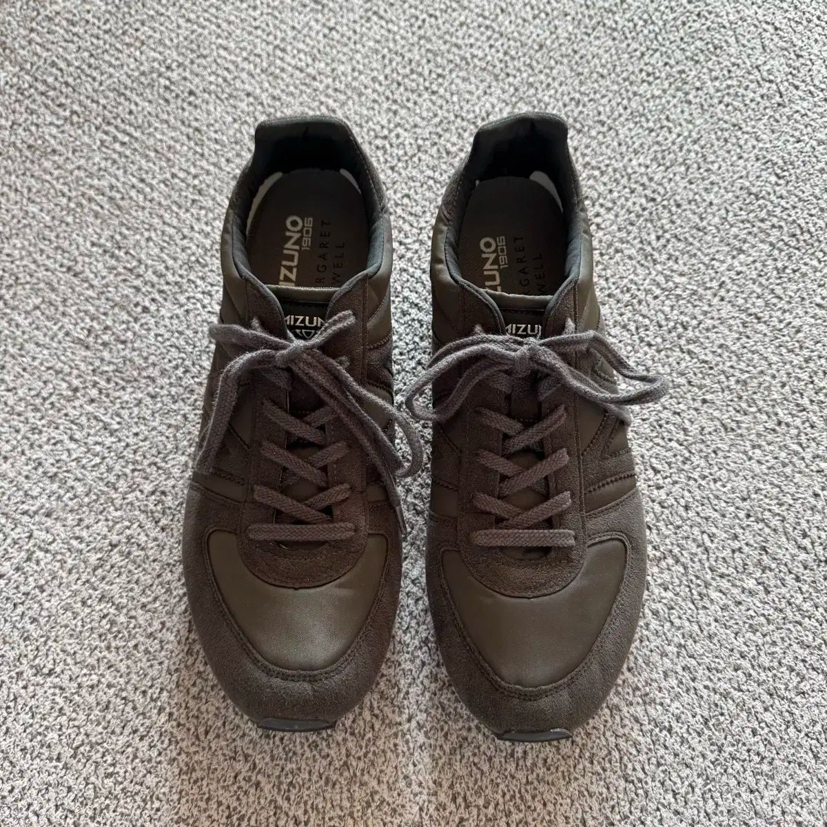 mizuno(ミズノ) x マーガレット ハウエル スニーカーズ