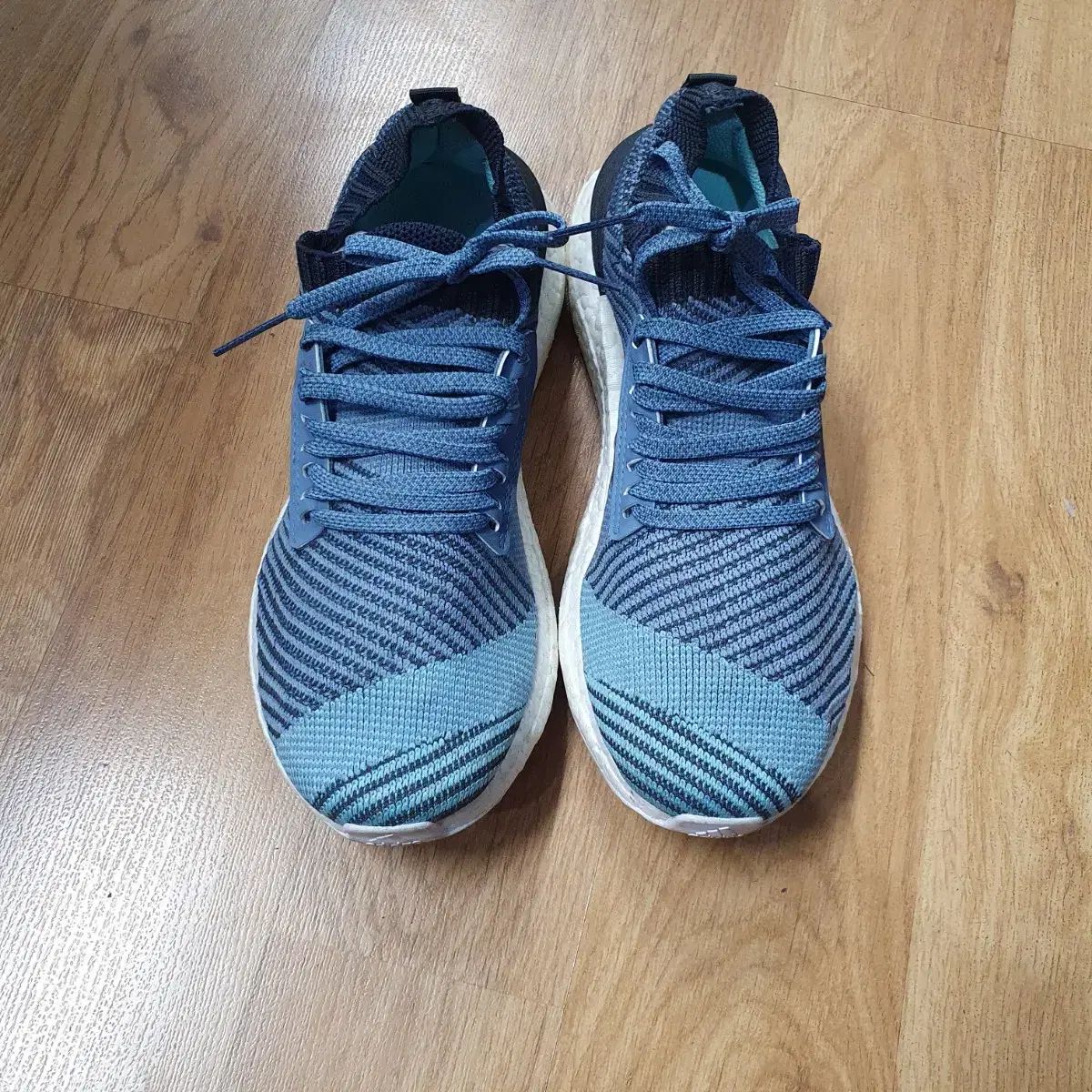 adidas アディダス ウルトラブースト パーリー ランニングシューズ