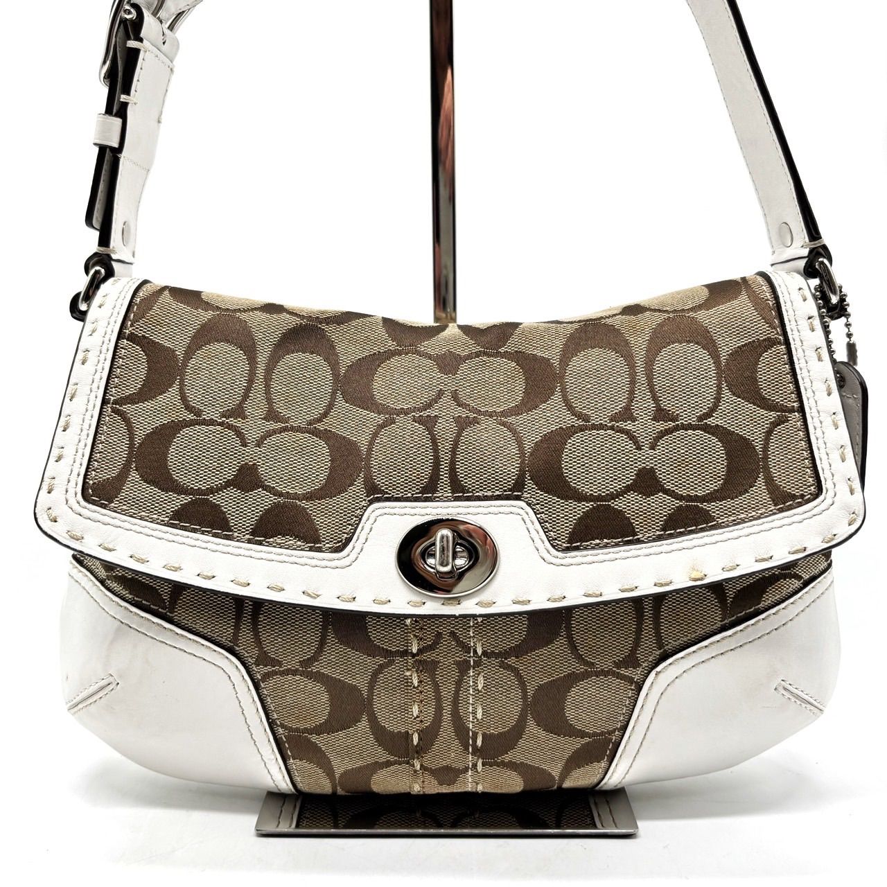 美品】 COACH Y2K soho turn lock signature canvas leather beige 