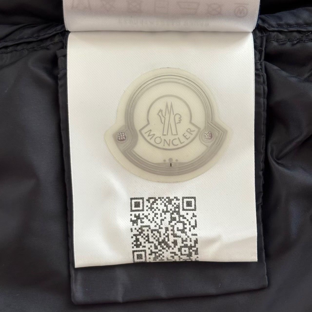 MONCLER モンクレール