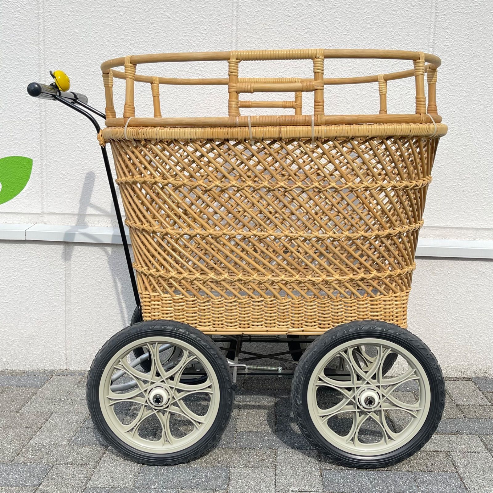 引き取り はやかわ 籐 乳母車 うば車 ベビーカー アンティーク 手作り 今治 早川乳母車店 はやかわ 保育園 散歩 バギー