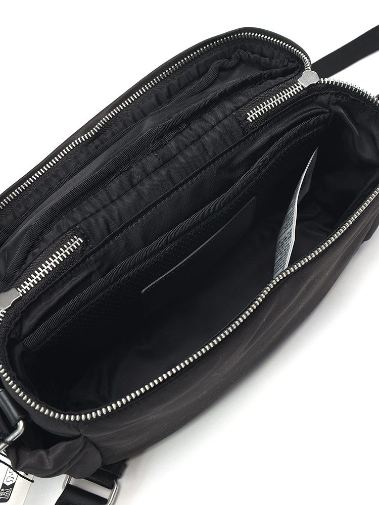 AMI PARIS (アミパリス ) パデッド ナイロンキャンバス メッセンジャー