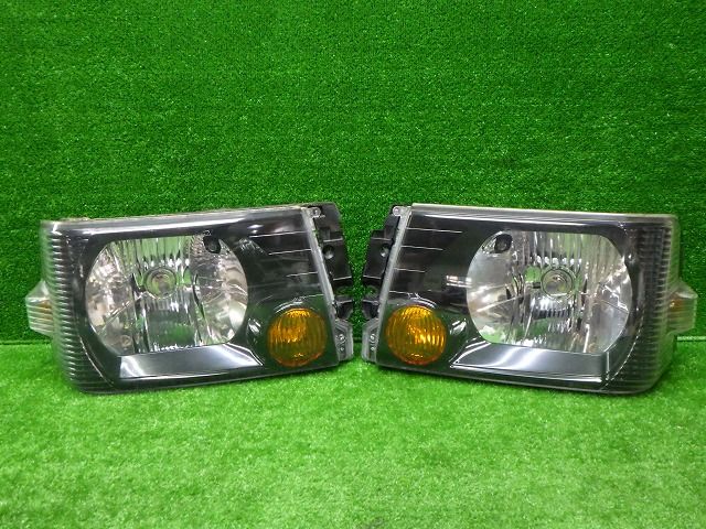 三菱　U61V　前期　ミニキャブ　ヘッドライト　左右セット　STANLEY　R7562　タウンボックス　バン　トラック　未コーティング ミニキャブ 三菱 U61V クリッパー 左右セット gbd