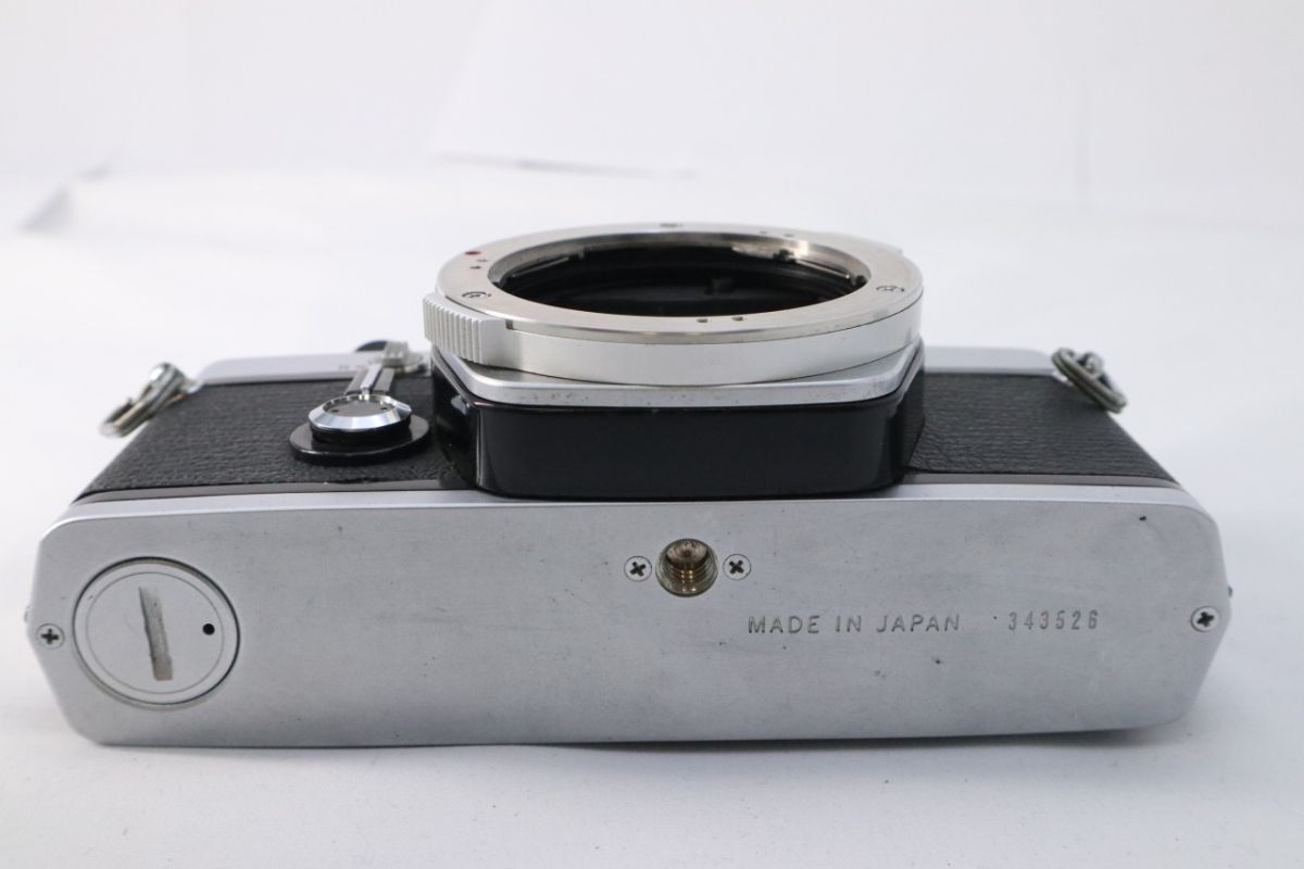 カメラ Olympus オリンパス OM-1 シルバーボディ MFフィルムカメラ (f02122)