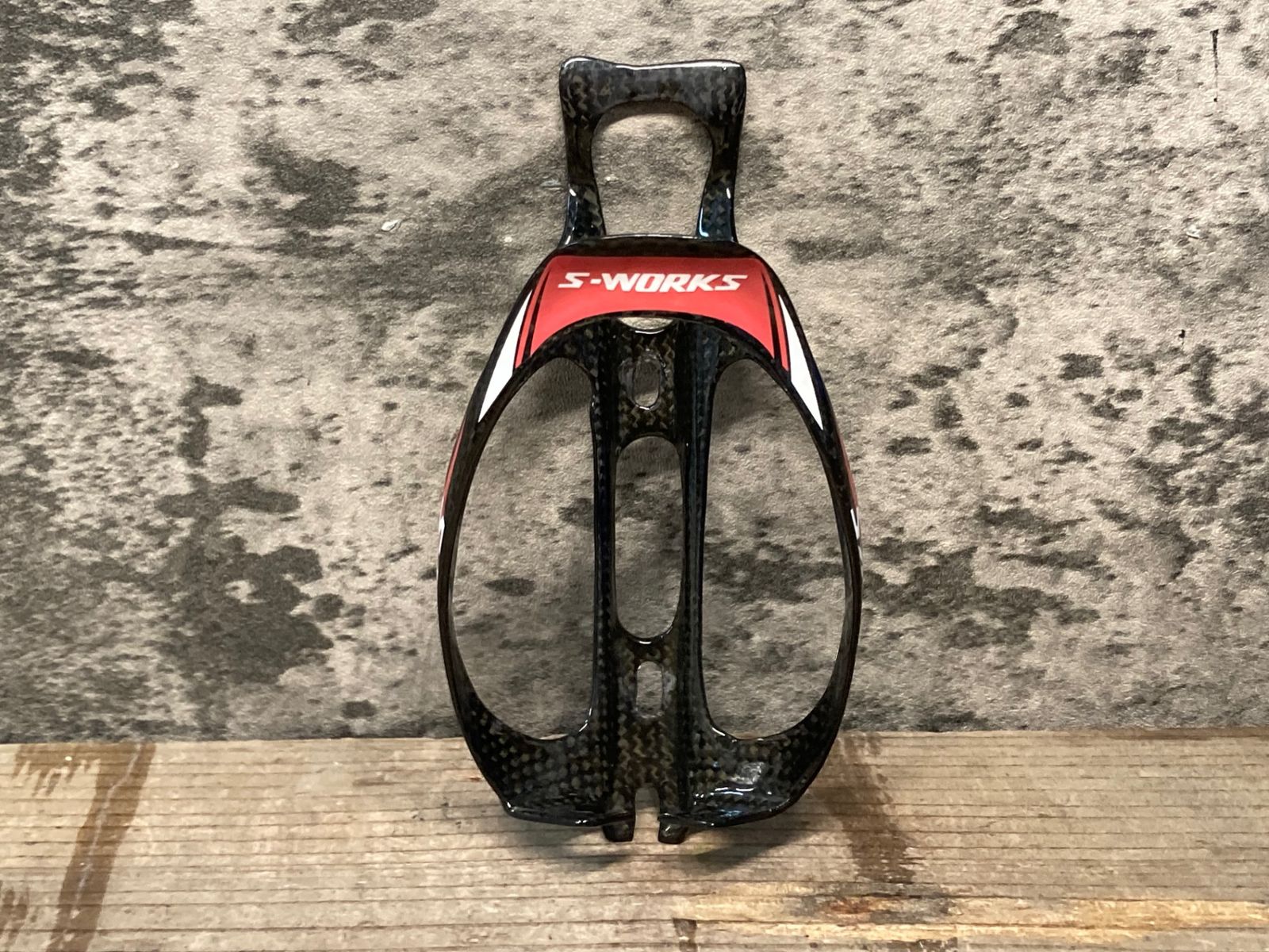 『希少品』SPECIALIZED S-WORKS 　カーボン製　ボトルケージ 商品紹介】人気のS-Worksのボトルケージが再入荷