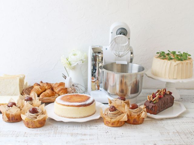 Bosch ボッシュ コンパクトキッチンマシン スタンドミキサー ミキシング 泡立て 撹拌 家庭用 卓上型ミキサー パン作り ケーキ お菓子 電動泡立て器