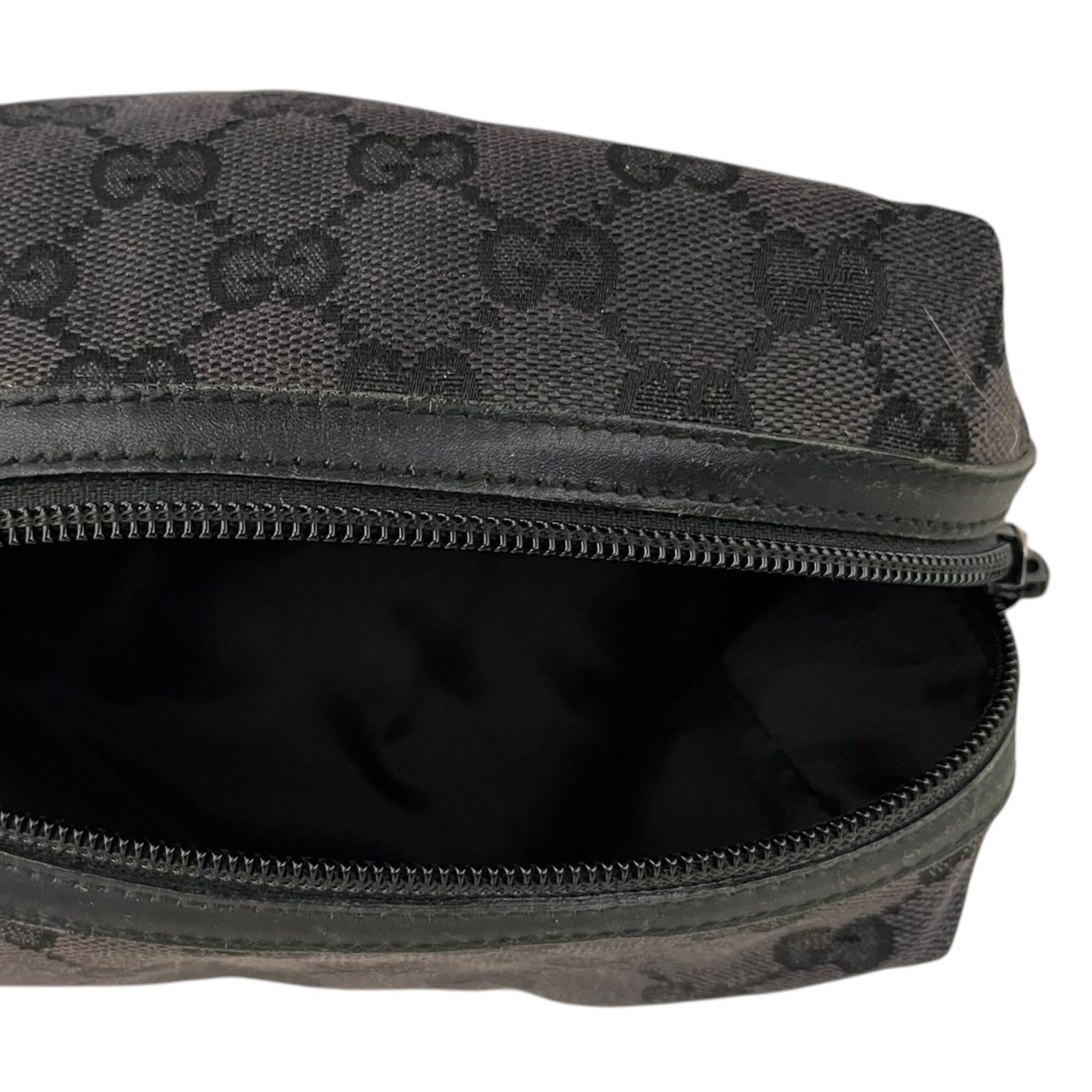 GUCCI (グッチ) ポーチ マルチケース GGキャンバス レザー 039・1117