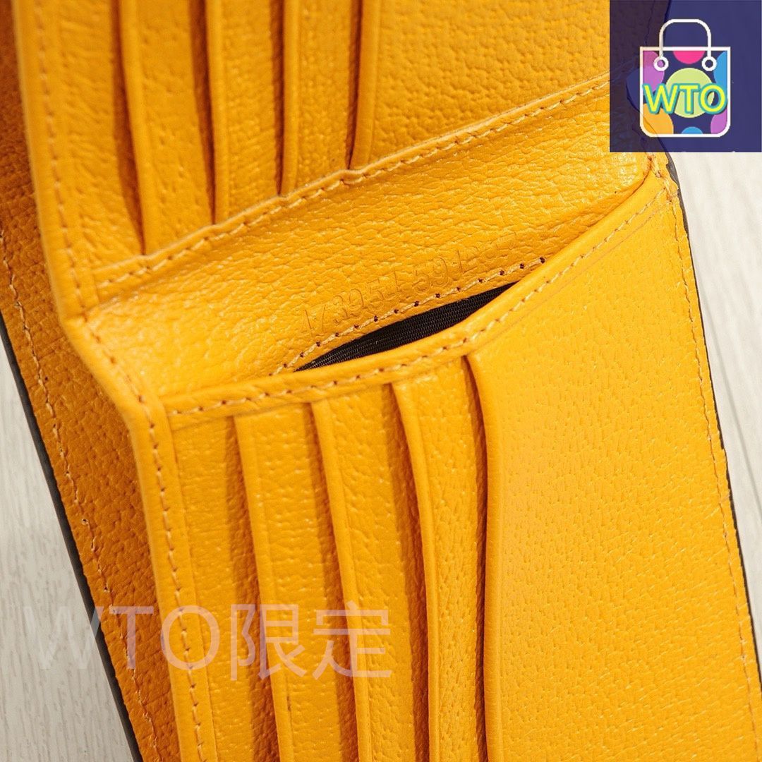 クラシック短款二つ折り 輸入牛皮とPVCを使用