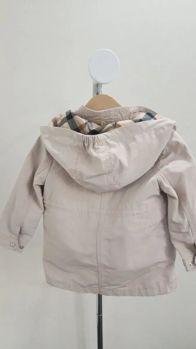  DAKS ダックス キッズ ベージュ フード ブルゾン 100 3 Y その他 ジャケット ブルゾン