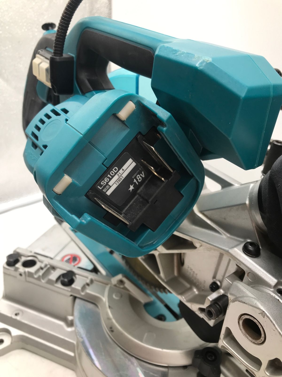 Makita|マキタ 18v充電式卓上スライド丸ノコ