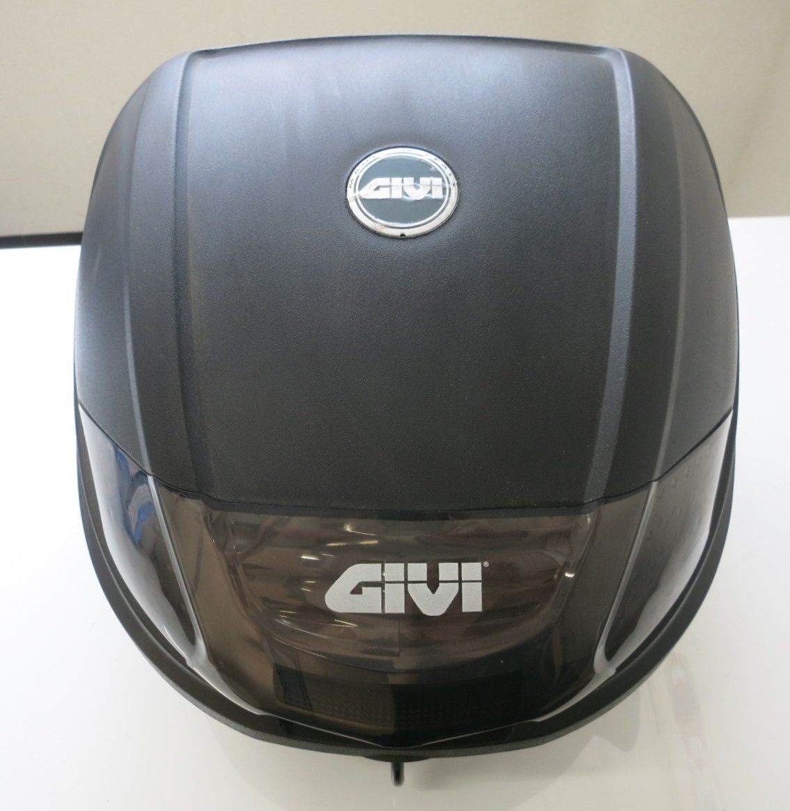 鍵付き◆GIVI バイク 用 リア BOX ボックス リア トランク トップケース 収納 箱 荷物 ツーリング デリバリー◆