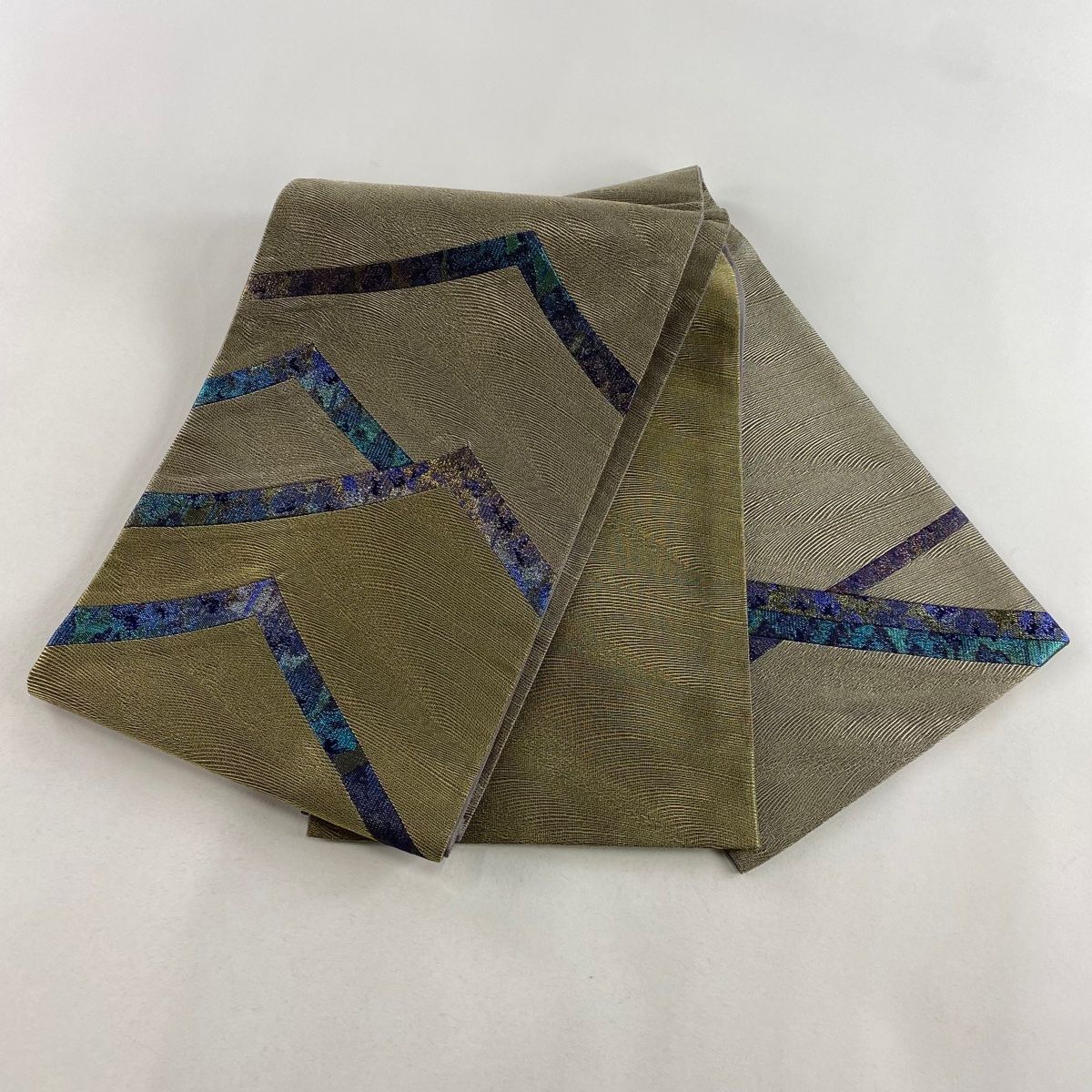 袋帯 美品 逸品 引箔本金紹巴 菱重ね鏡文 金糸 金色 お太鼓柄 正絹 袋帯 美品 逸品 引箔本金紹巴 菱重ね鏡文 金糸 金色 お太鼓柄