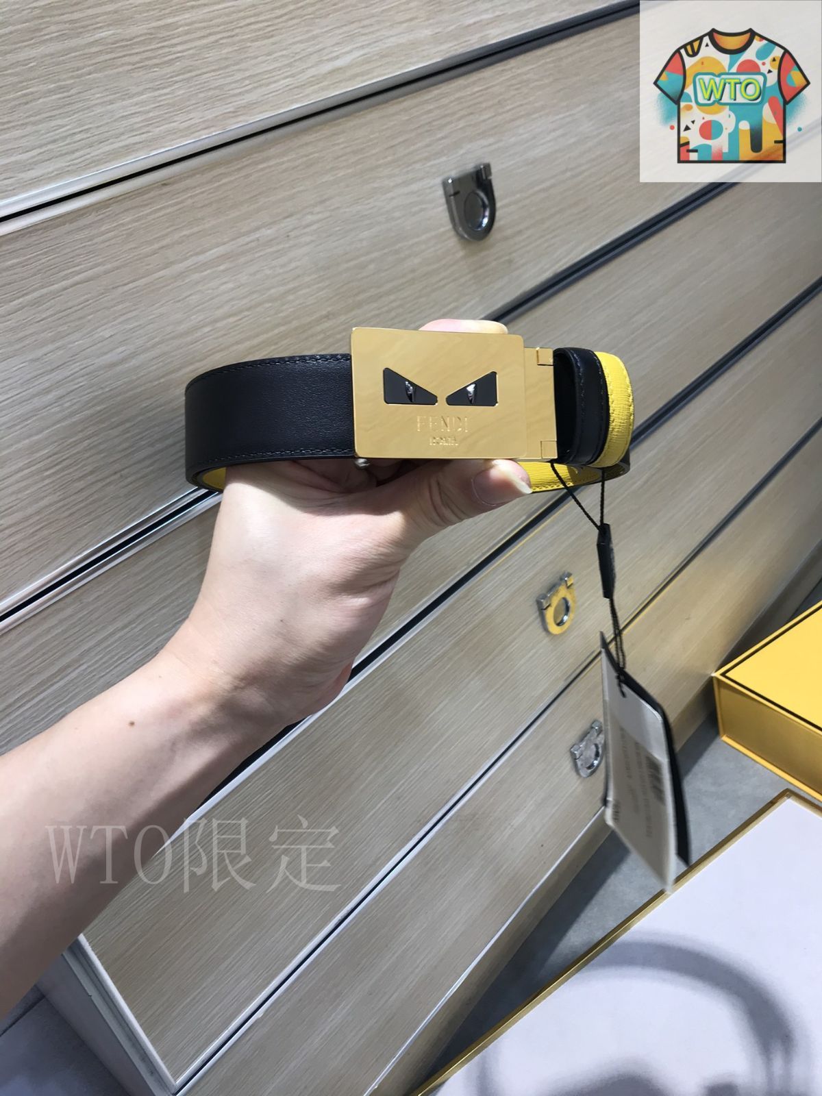 今日 FENDI 35MM デュアルサイド ベルト - 小獣シリーズ