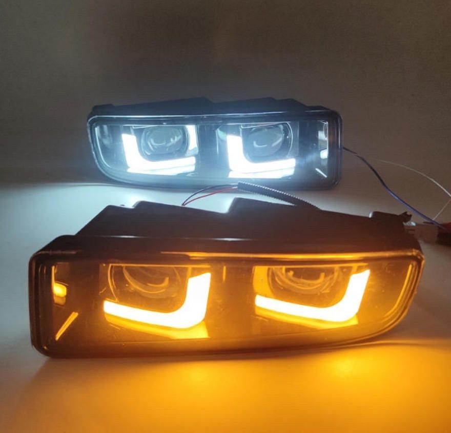 レクサスLX470 98-07に適用されますフロントフォグランプトレインデイライトレンズバーライトウインカー 左右2本