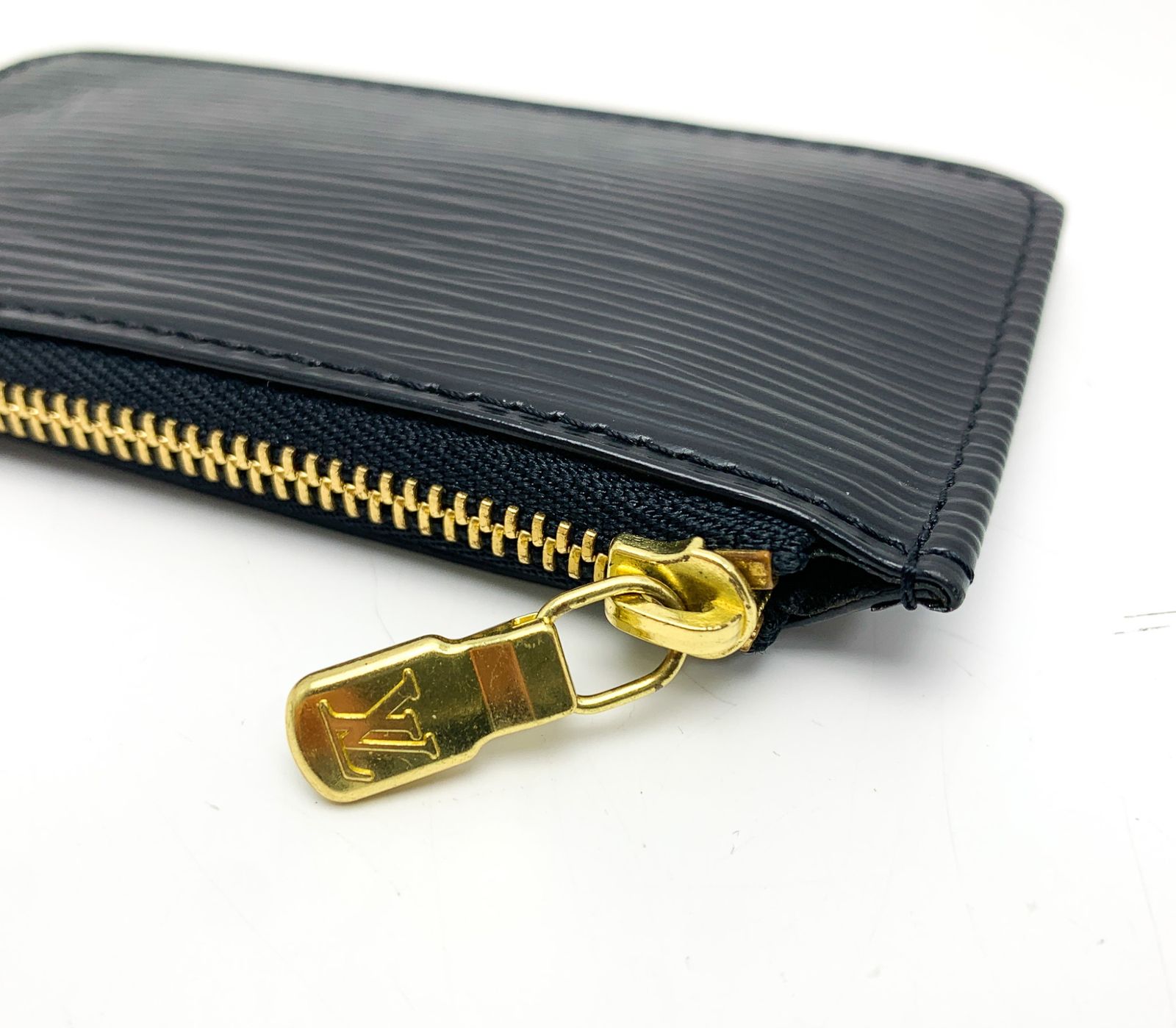 LOUIS VUITTON ルイヴィトン エピ 黒 ノワール ブラック