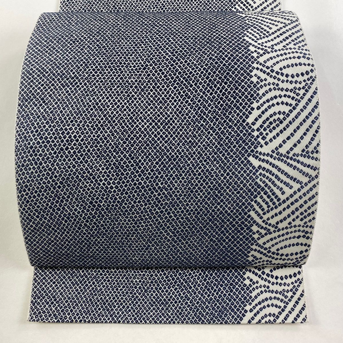 名古屋帯 秀品 八寸名古屋帯 幾何学模様 青灰色 正絹