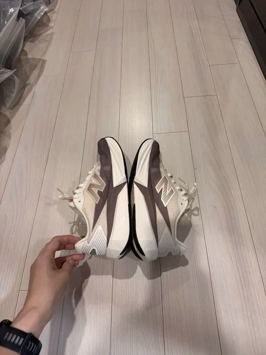 ランニングシューズ