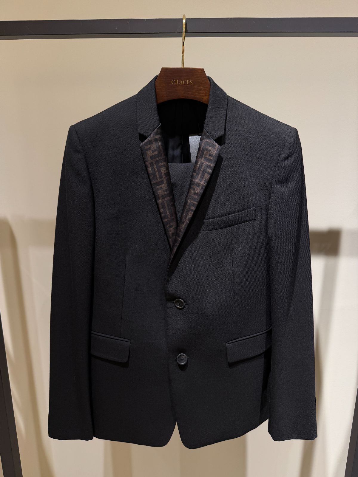 FENDIスーツ　ジャケットのみ FENDI フェンディ スーツ ジャケット50 / パンツ48 - メルカリ