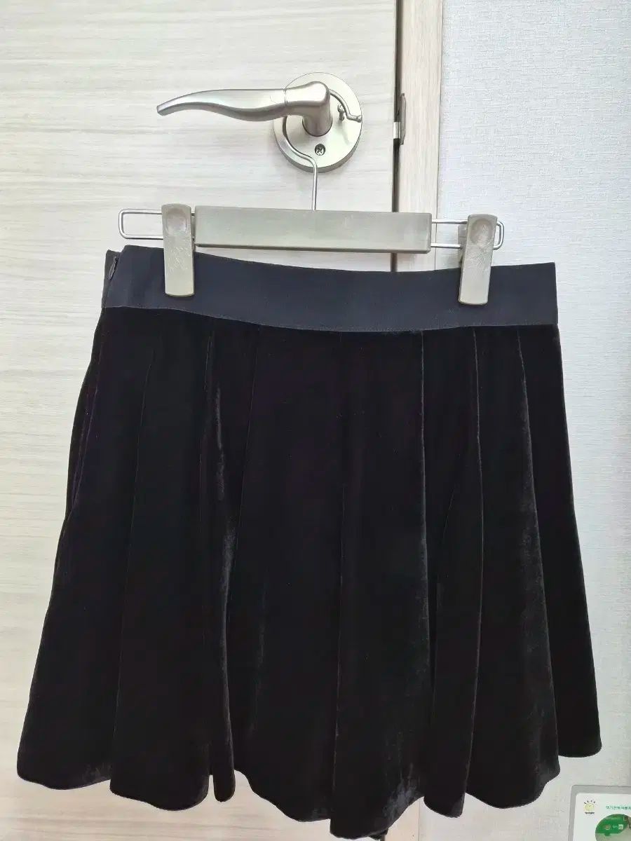 LUCKY CHOUETTE ラッキーシュエトゥ ツアーベルベット フ キュロット ブラック