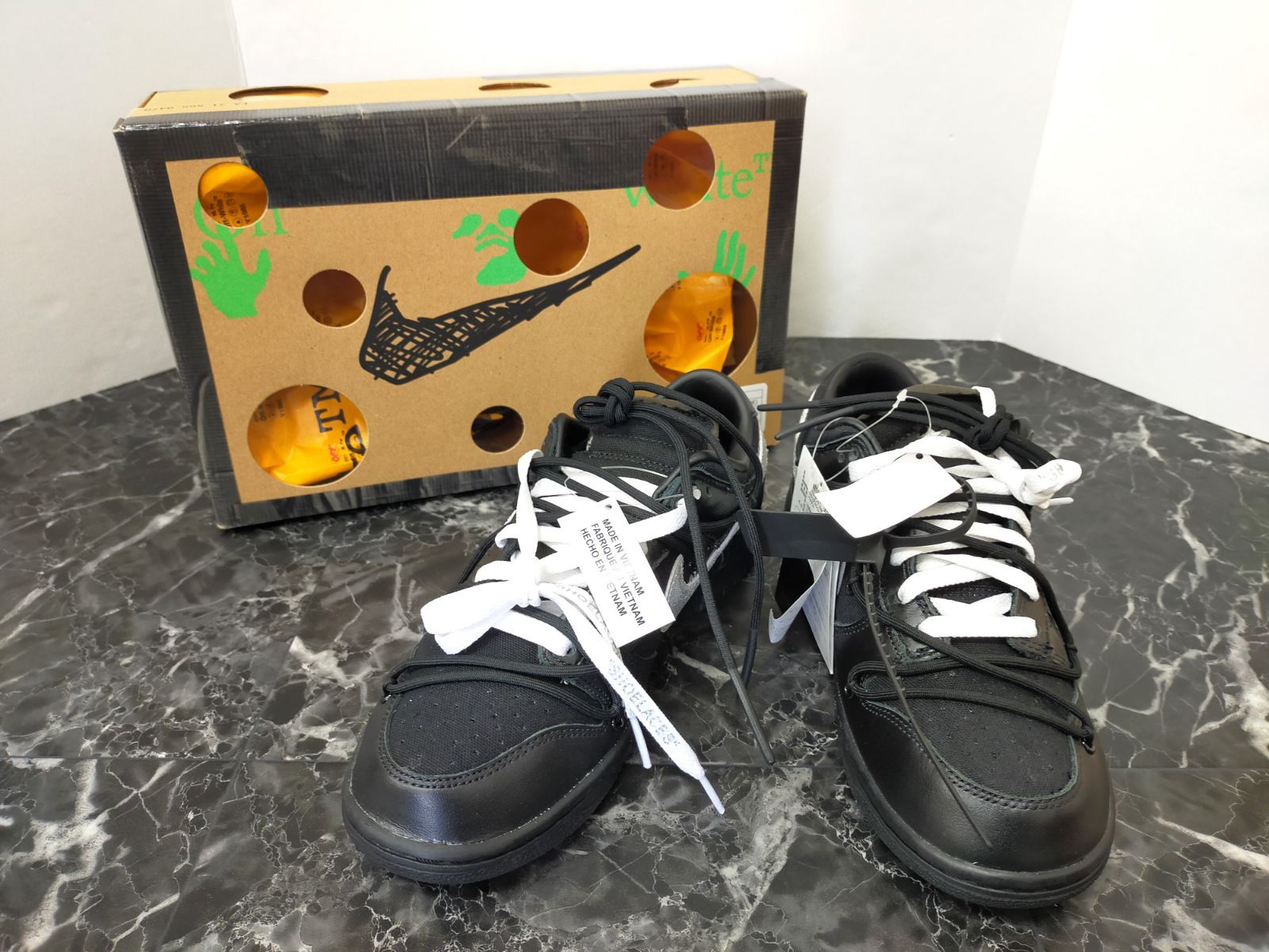 77.Off-White × Nike Dunk Low 1 OF 50 