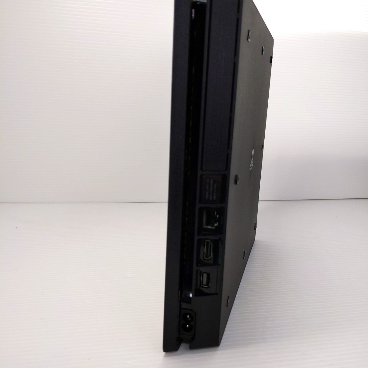 【中古品】PS4 500GB ジェットブラック本体 CUH-2100A〇YR-51974〇