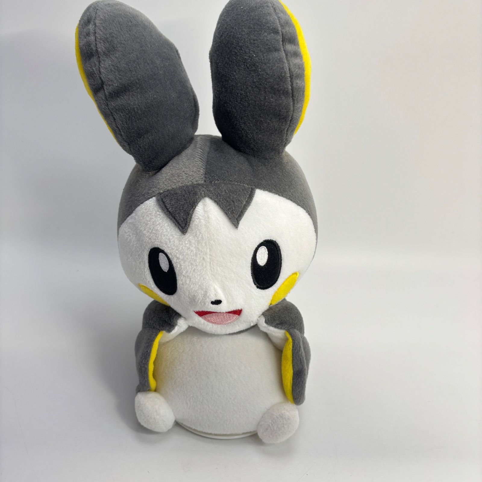 ポケモン　こっちむいてくるりん！　エモンガ　ぬいぐるみ ポケモン エモンガ ふりむきぬいぐるみ こっちむいてくるりん