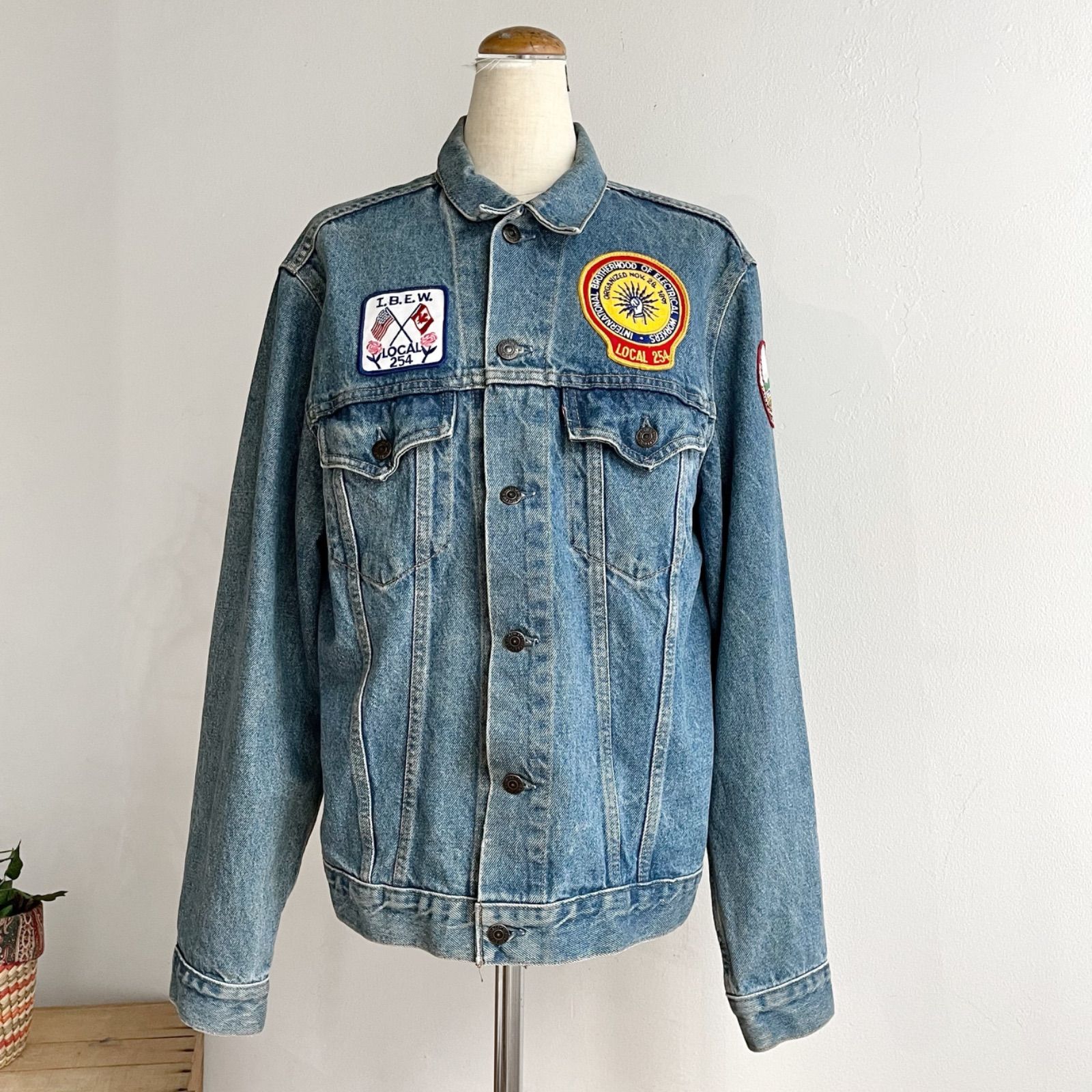 90's Levi's デニムジャケット Gジャン ワッペン付き カナダ製