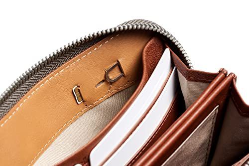 Bellroy Folioカード10-14枚程度、紙幣を折らずに収納できる札入れ2つ