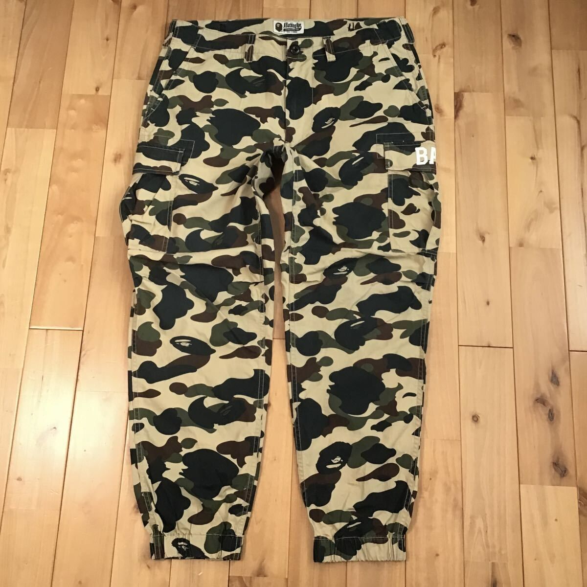 a bathing ape 1st camo カーゴパンツ A BATHING APE（アベイシングエイプ）の「1ST CAMO ARMY PANTS