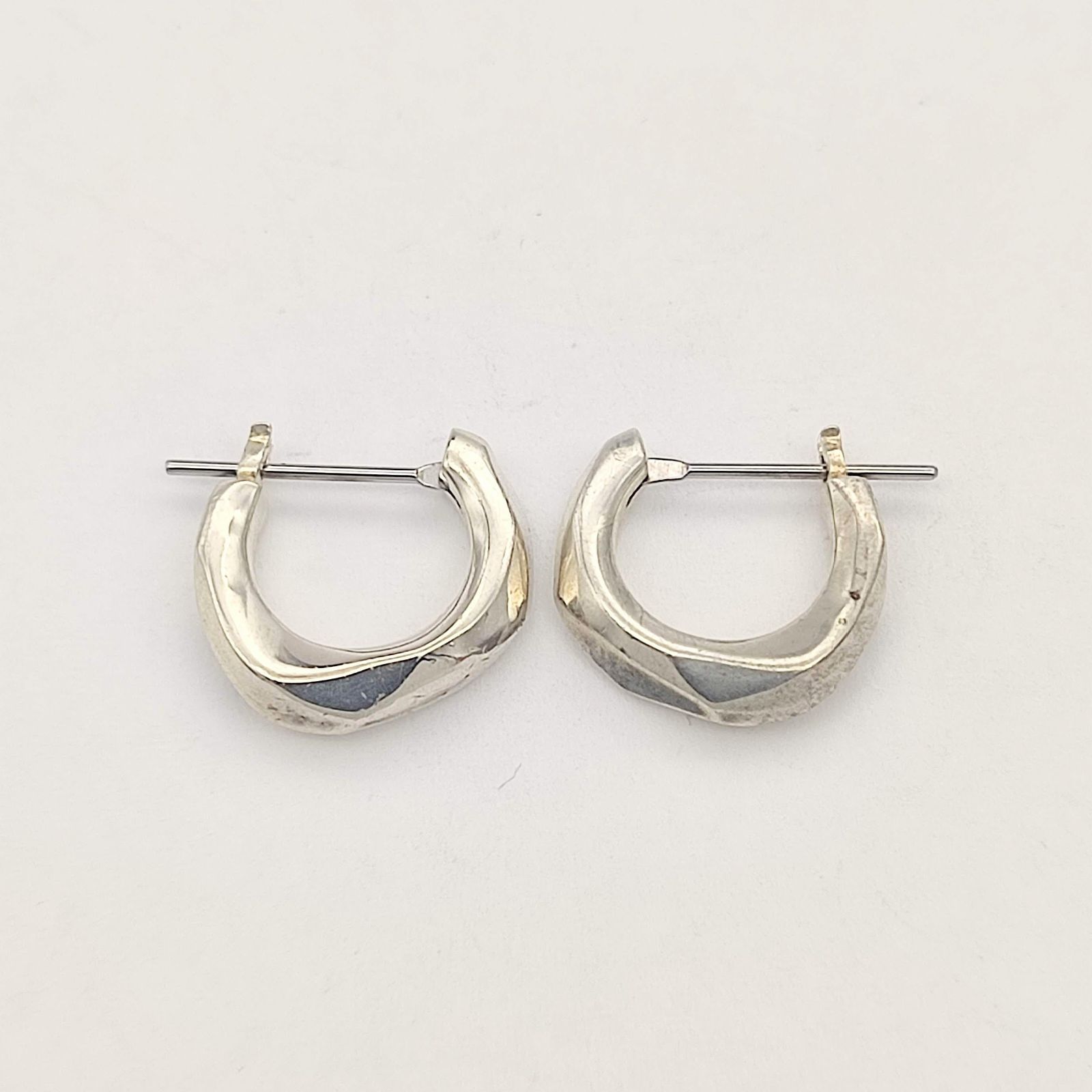 美品】GARNI ガルニ クロッケリーフープピアス SILVER シルバー