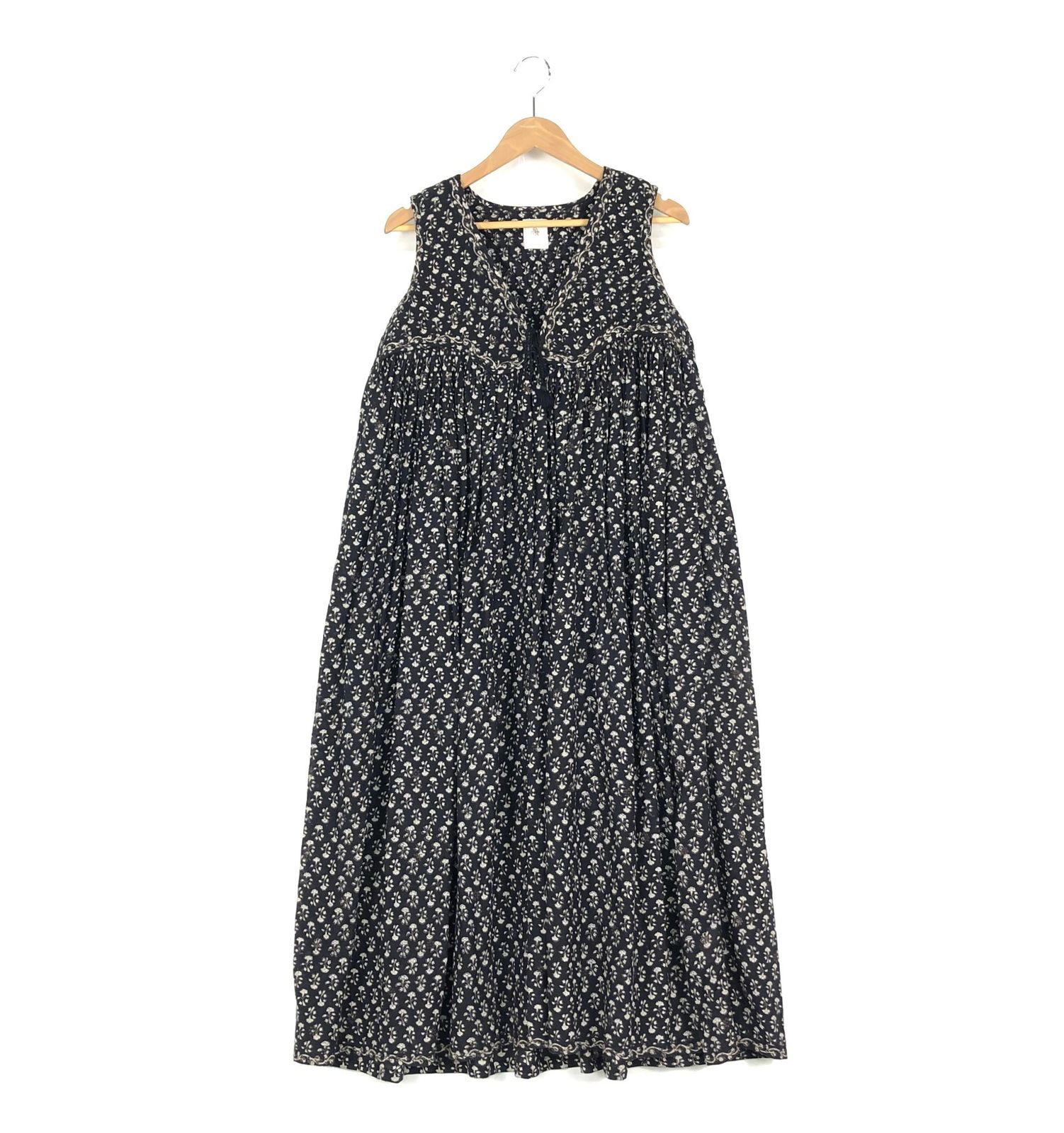 メゾンドソイル　Vネック半袖ワンピース　ブロックプリント 未使用品】maison de soil フラワーブロックプリントワンピース