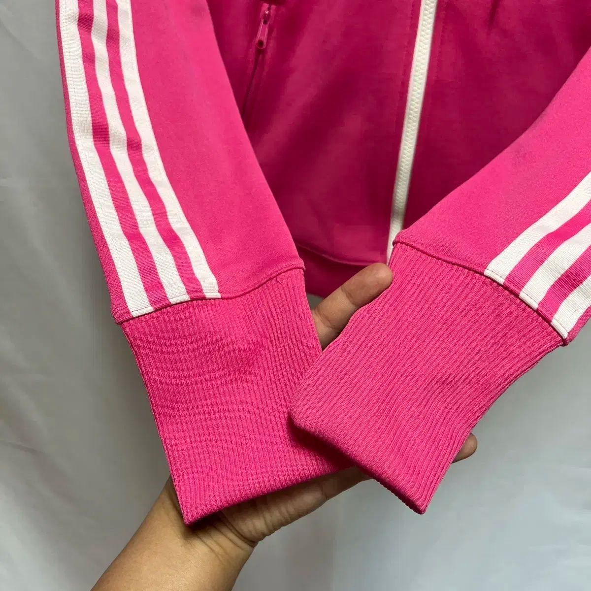 90 ) adidas(アディダス) ピンク ジャージ 東リべ マイキー adidas