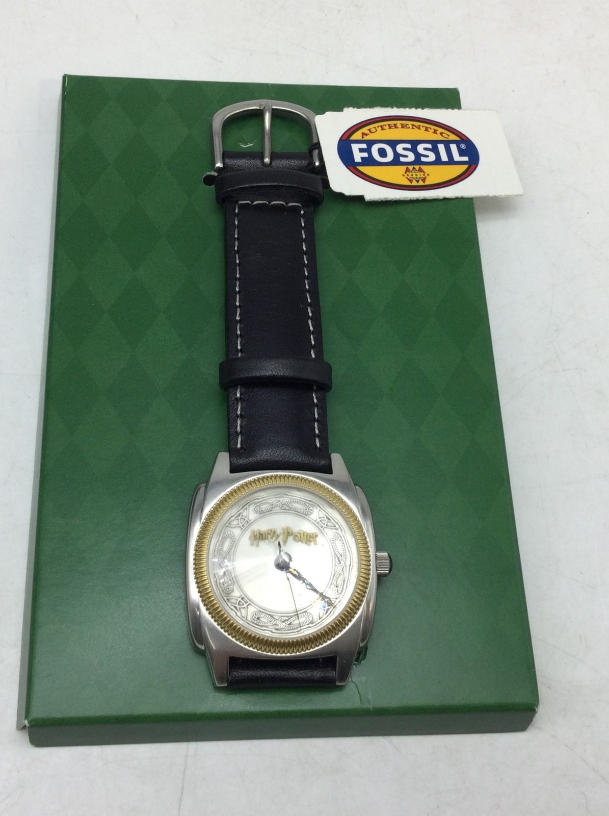 【限定品】ハリーポッター スリザリン 2000本限定 fossil 腕時計 限定品】ハリーポッター スリザリン 2000本限定 fossil 腕時計 FOSSIL