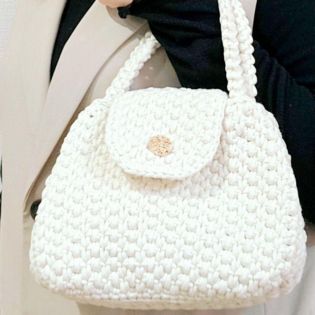 アイボリー ハンドバッグ