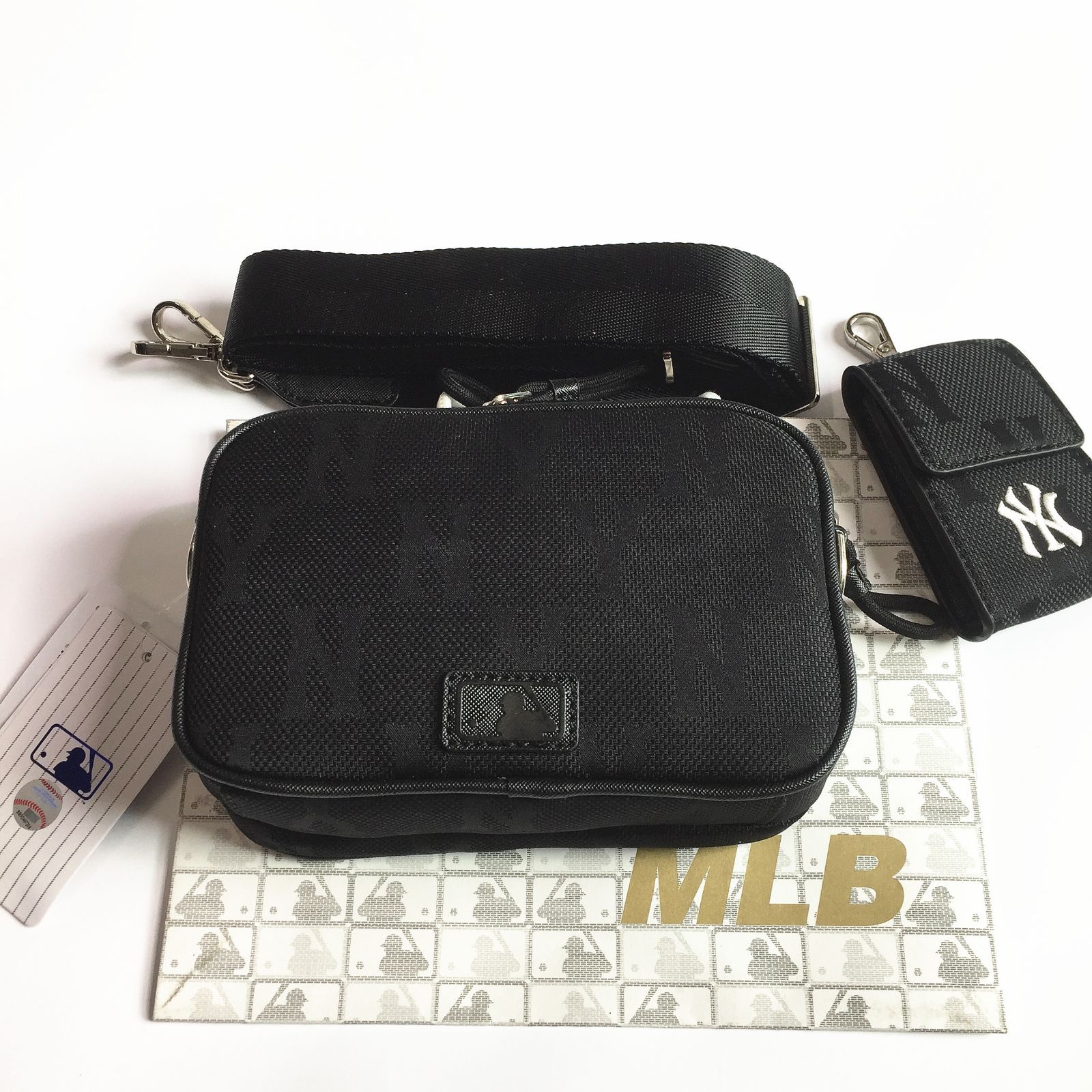セール] MLB KOREA ショルダーバッグ ボディーバッグ NYロゴ ブラック 