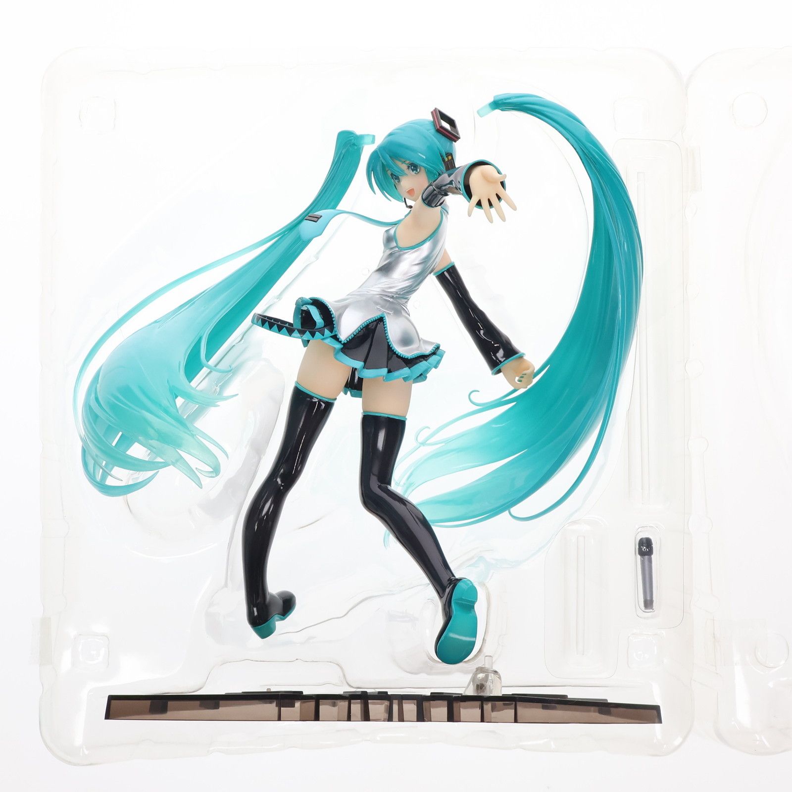 初音ミク Tony ver. 1/7 フィギュア マックスファクトリー Amazon.co.jp: 初音ミク Tony ver. (1/7スケールPVC塗装済み完成