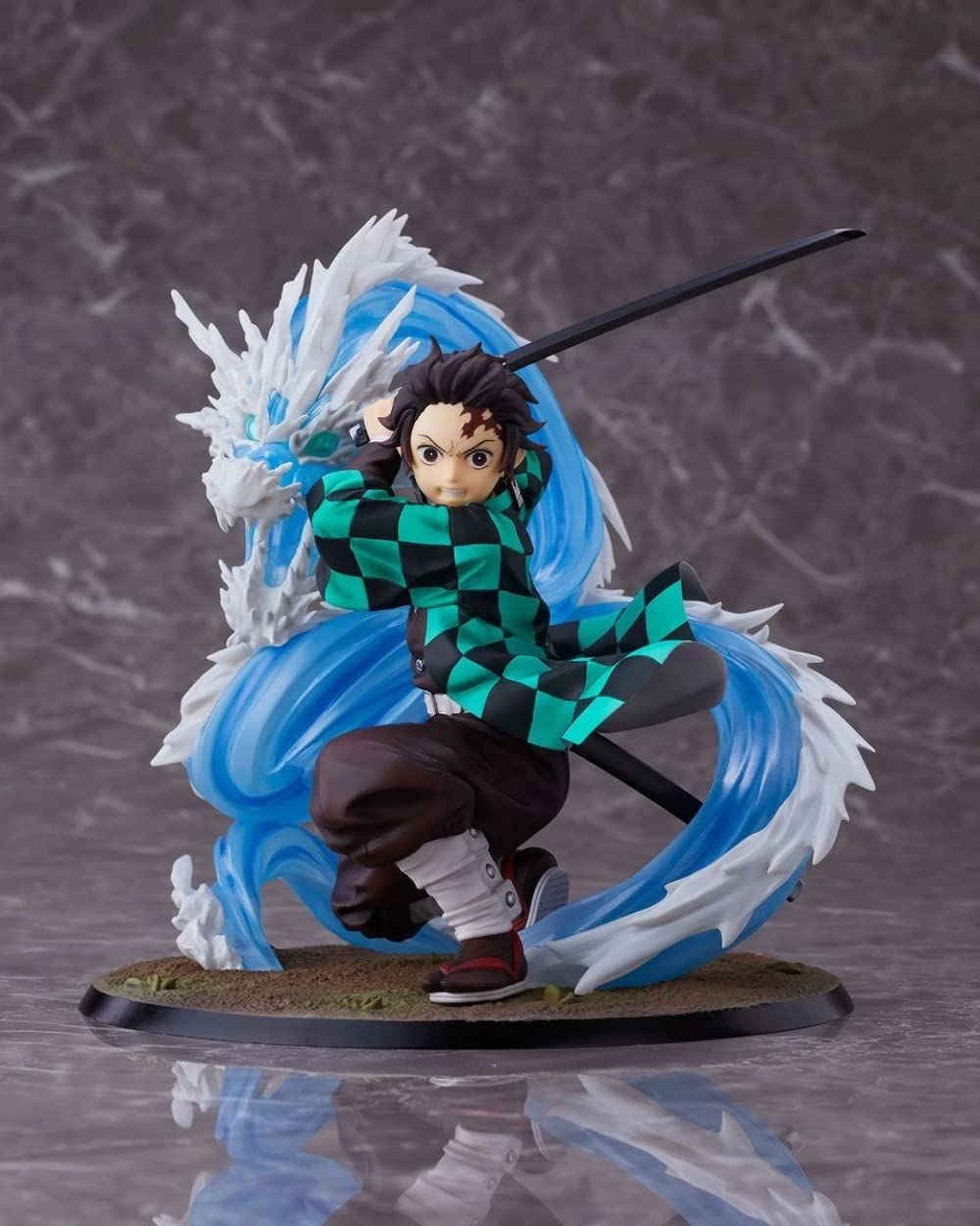 鬼滅の刃 竈門炭治郎 豪華版 1/8完成品フィギュア (アニプレックスプラス限定)