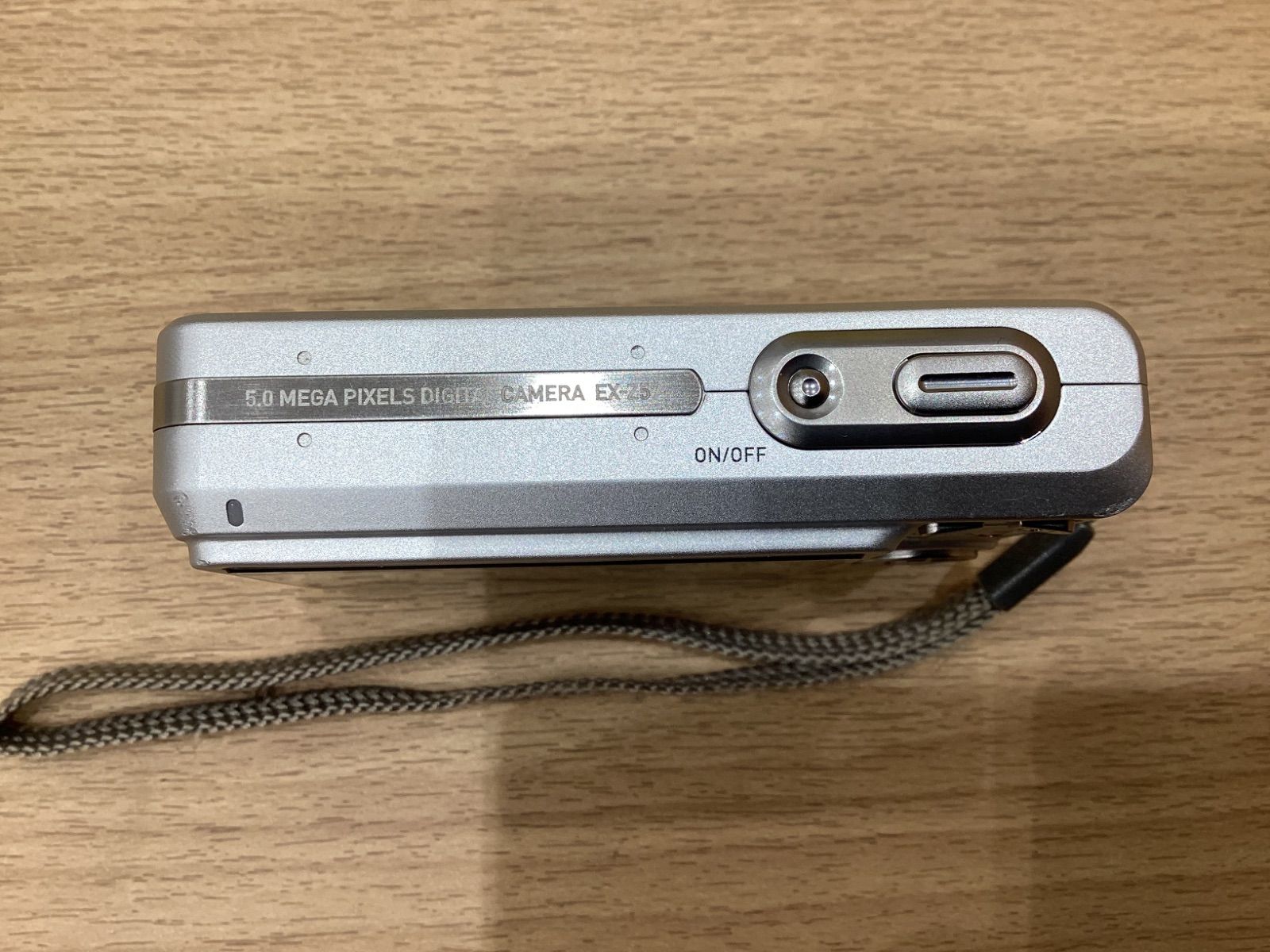 美品　CASIO EXILIM コンパクトデジタルカメラ 本体 KA812 CASIO EXLIM EX-Z57 5.0 MEGA PIXELS デジタルカメラ 商品の説明