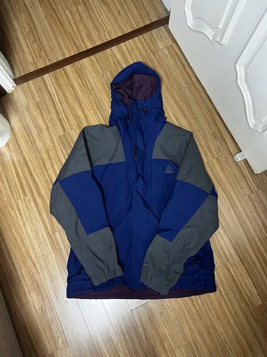 Nike ナイキ acg ウインドブレーカー