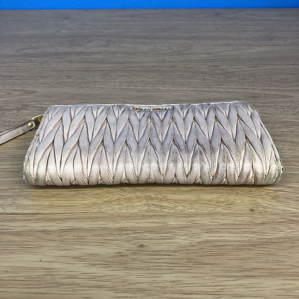 miu miu キルティング長財布 ピンク MIU MIU ピンク キルティング長財布