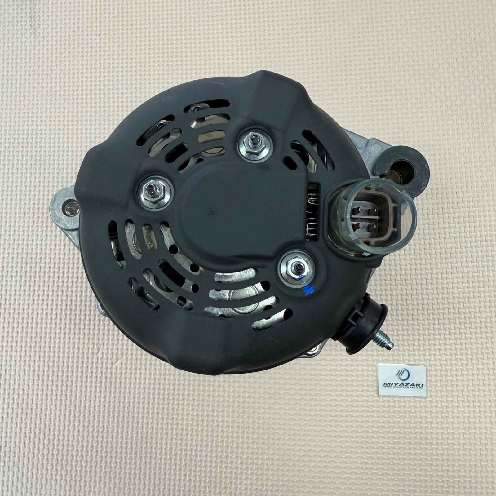 DENSO デンソー オルタネーター メーカーリビルト品 トヨタ ハイエース 104210-1860 コア返却不要