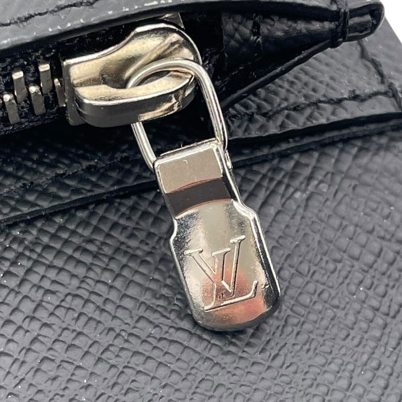 中古】 LOUIS VUITTON ルイ・ヴィトン ポルトフォイユ・ブラザ M60622